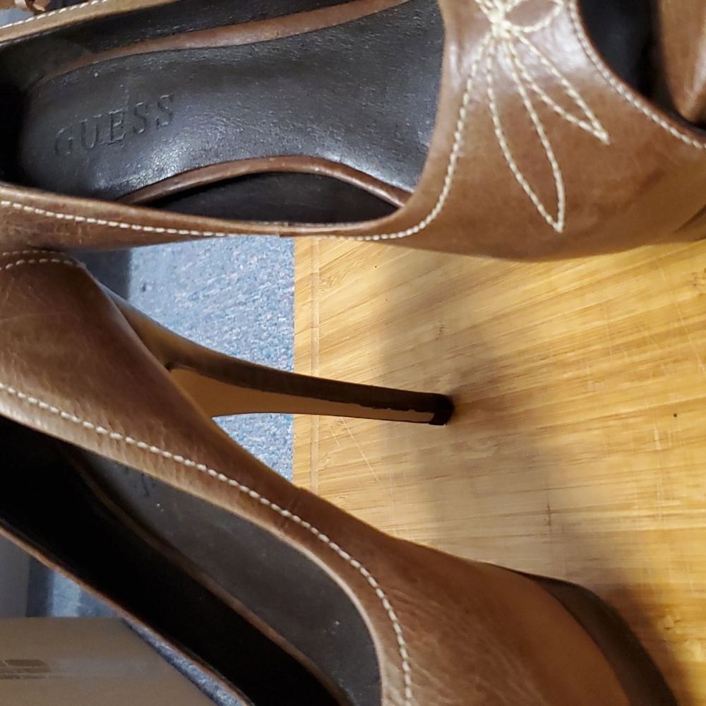 High heels - Picture 2 of 3